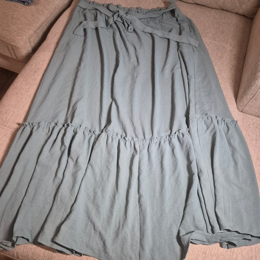 Boho Tiered Maxi Skirt Paperbag Waist Sage Green Ruffle Hem Flowy Skirt 4x